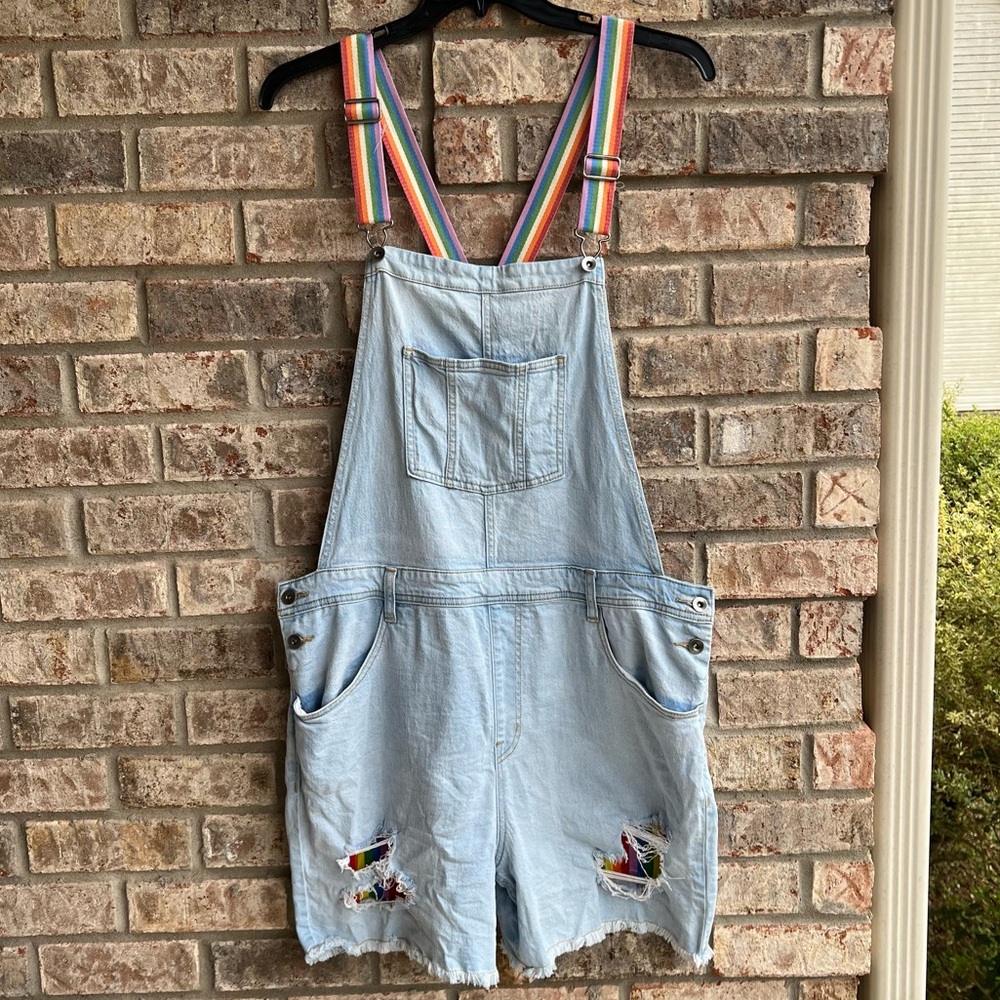 🍒💣 Pride light denim distressed style bib overall shorts